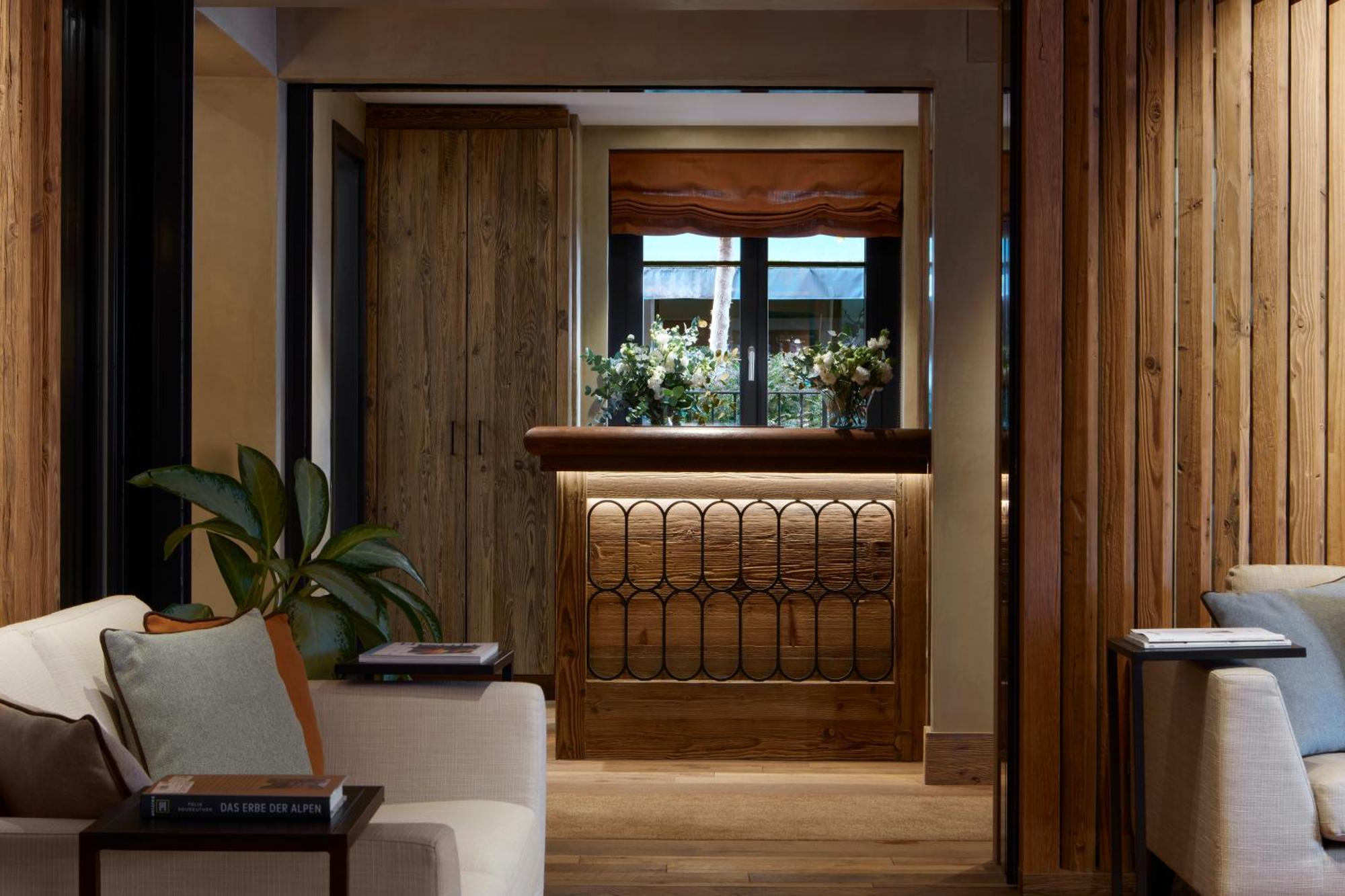 Miiro The Mansard Hotel Gstaad Kültér fotó