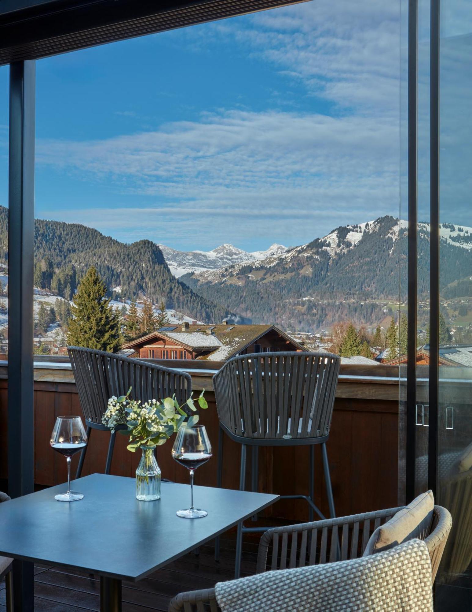 Miiro The Mansard Hotel Gstaad Kültér fotó